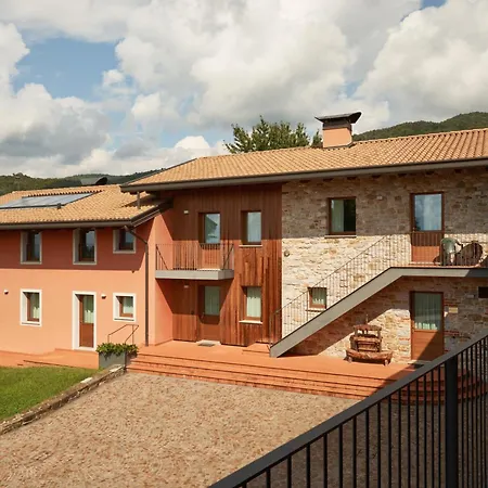 Κατάλυμα σε φάρμα L'uva E Le Stelle